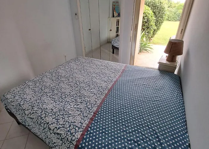 La Louisiane 2 Pieces Rez-de-jardin Piscine Appartement