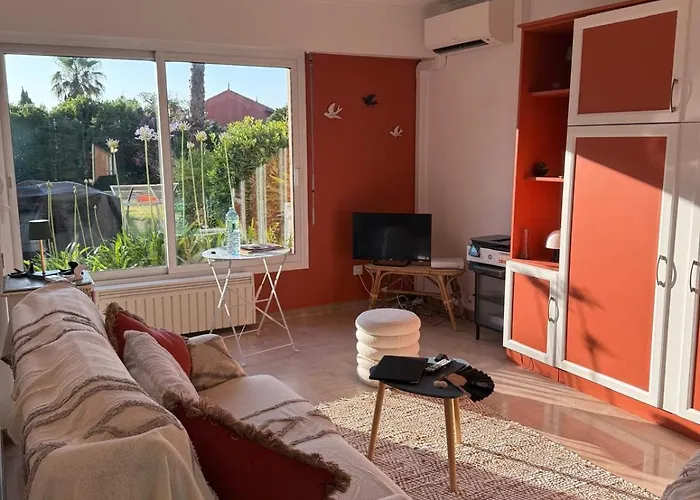 La Louisiane 2 Pieces Rez-de-jardin Piscine